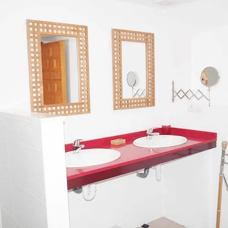 Villa Independiente Con Piscina Privada Cerca Del Pueblo Aa Internet